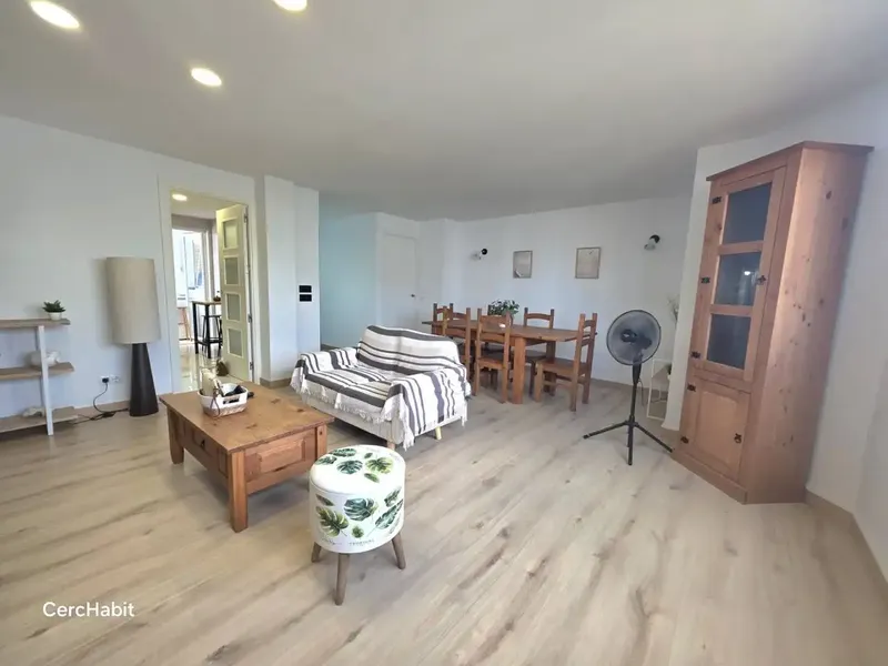 Spacious recently renovated flat, located in a front-line building in Sa Rápita, an urbanization in the municipality of Campos, especia — photo 3
