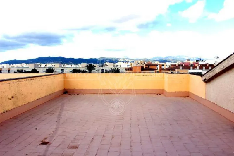 Apartment near the sea — photo 1