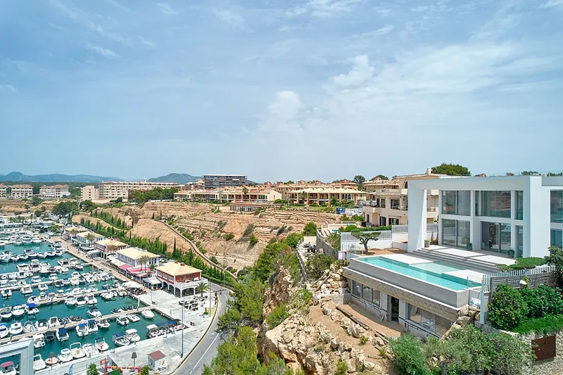 Design villa on the first line of the sea! - Marcel Remus Real Estate — photo 3