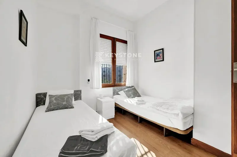 This impressive detached chalet, located in one of the most sought-after areas of Santa Ponsa, offers a perfect combination of location — photo 12
