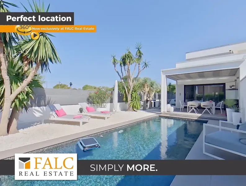 Modern designer home with sea views: a home where every day feels like a holiday — photo 1