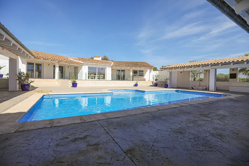 Modern finca with swimming pool and beautiful garden in Llucmajor — photo 7