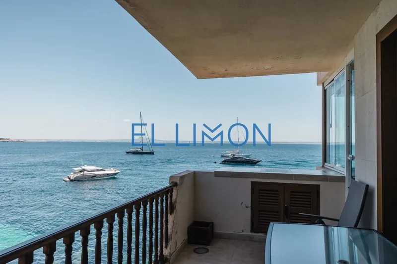 Apartment with Sea View — photo 4