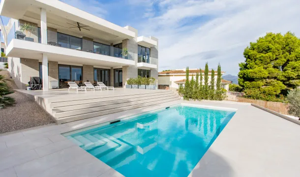 Modern design villa with sea views in Santa Ponsa — photo 12