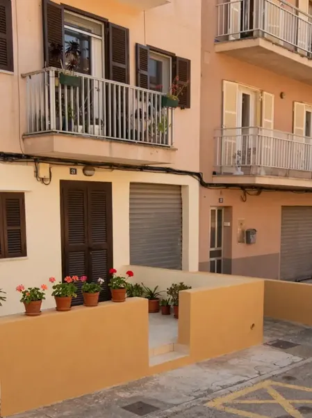 Excellent acquisition opportunity at the beginning of Andrea Doria Street, a strategic location in Porto Cristo that guarantees — photo 1
