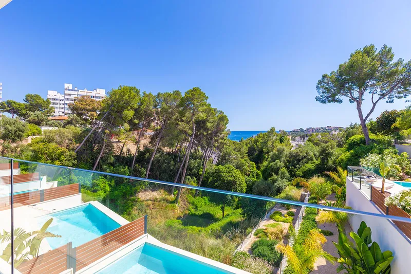 Elegant new-build villa with modern amenities and sea views — photo 1