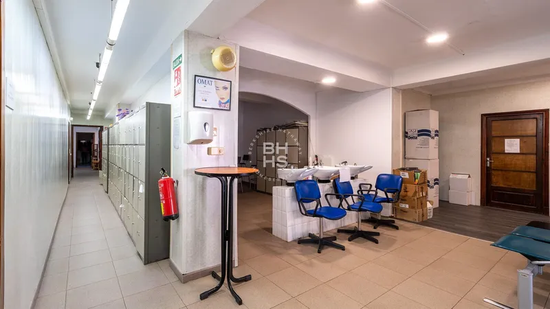 Commercial Premises for sale in Plaza del Olivar — photo 9