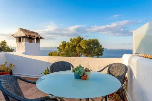 Puerto Alcudia, south-facing apartment, close to the sea and with beautiful views over the bay of Alcudia — photo 3