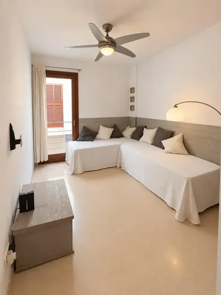 Beachfront apartment with two terraces and parking in Colònia de Sant Pere (Artà, Mallorca) — photo 10