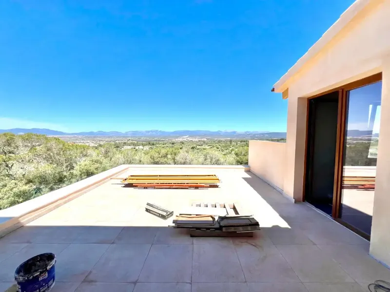 Description of the property. Welcome to the luxurious dream villa for the whole family. With a huge pool and spacious living areas — photo 7