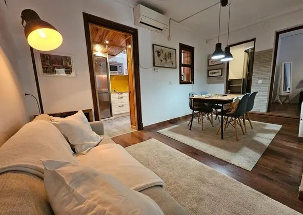 Detached house in Calle Brunete, 6, Coll d'En Rabassa, Palma de Mallorca — photo 1