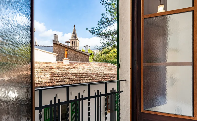 Stunning Townhouse in the Heart of Sóller — photo 12
