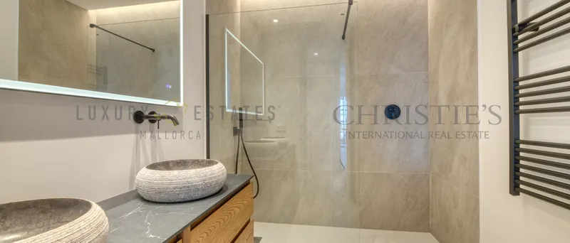 Renovated apartment in Palma in Can Barbará with harbor and sea views — photo 6