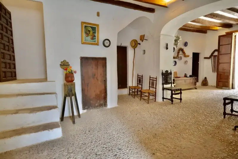 Beautiful and ancient mountain estate for sale in Escorca — photo 10