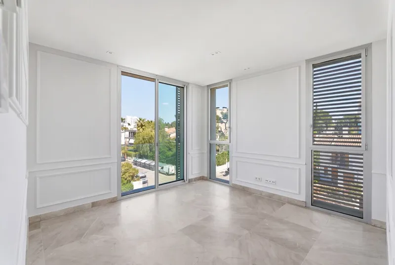La Bonanova modern style apartment for sale with sea views and roof terrace — photo 12