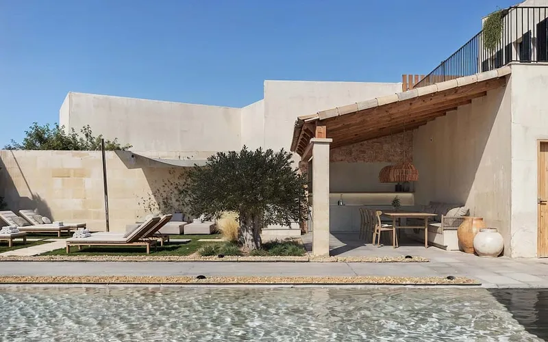The Largest Luxury Townhome in Ses Salines | 2 Homes with Garden & Pool — photo 9