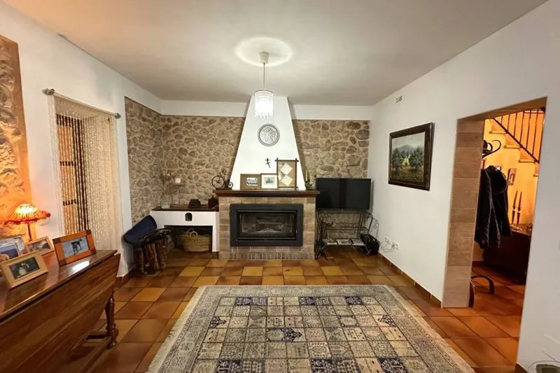 Charming Rustic Finca near Inca – Spacious Country Estate with Great Potential — photo 9