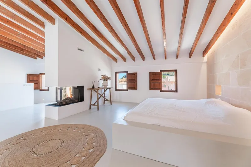 Charming Townhouse with Pool in the Heart of Pollença — photo 9