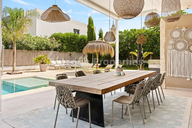Contemporary Villa in Puig de Ros – Modern Coastal Living — photo 3