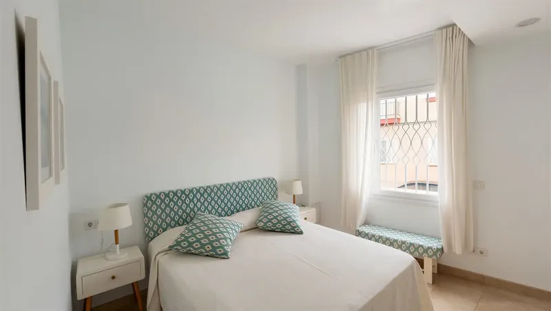 In one of the most sought-after residential areas of Palma, between the popular Portixol and the old town, is this ground-floor apartment — photo 9