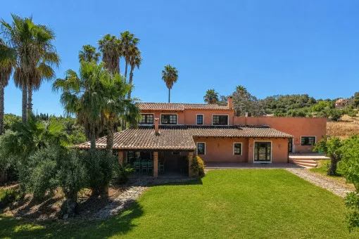 Campanet: Charming finca with wonderful garden and pool in the idyllic countryside of Campanet — photo 1
