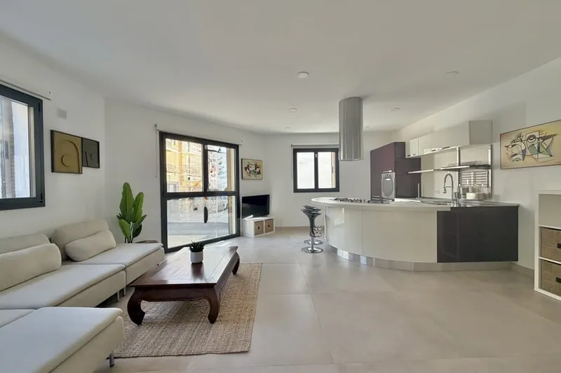 Charming townhouse with patio in Molinar — photo 2