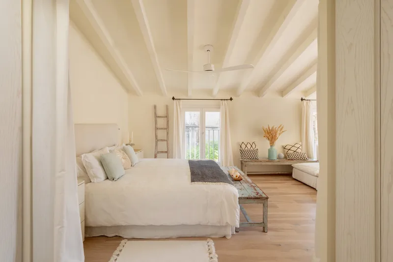 Exclusive townhouse with pool in the heart of Palma Old Town — photo 10