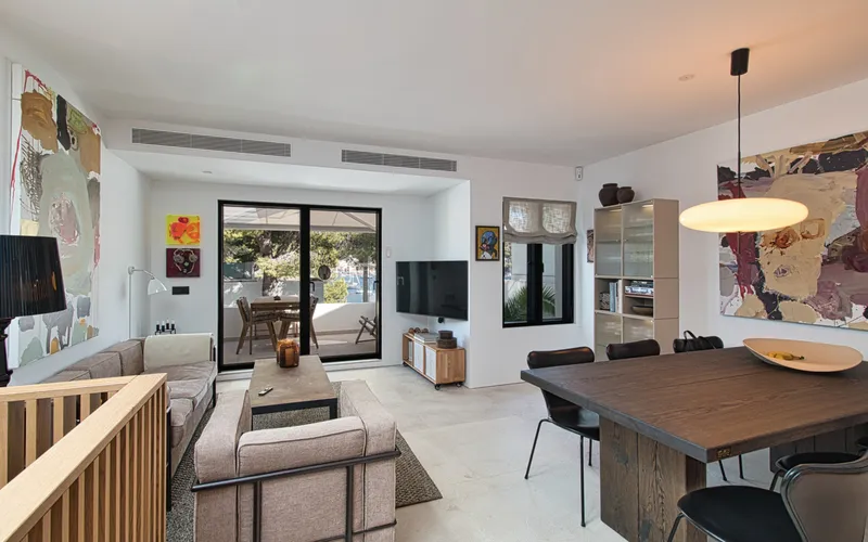 Exclusive townhouse in the second row from the beach with a harbor view in Port Andratx — photo 2