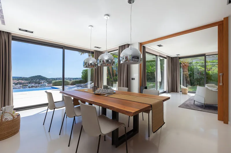 Modern luxury villa with magnificent views — photo 7