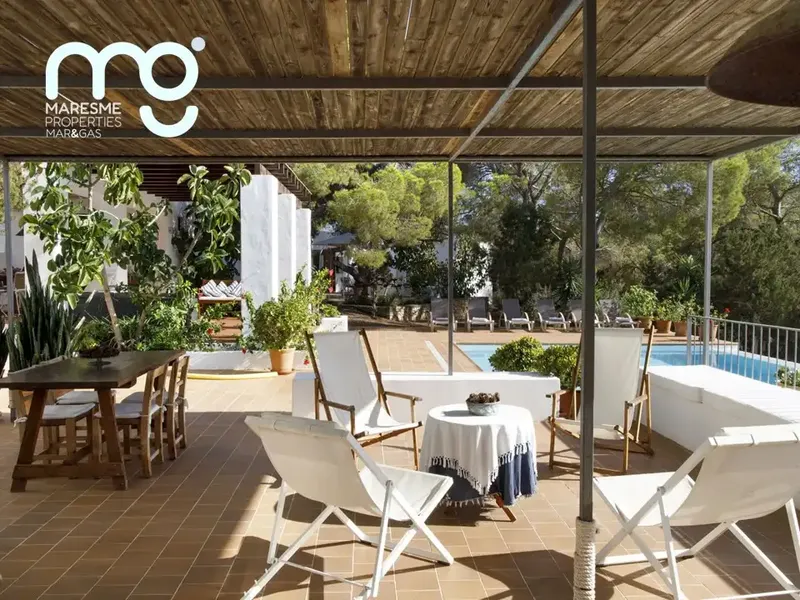 Located 5 minutes from the quiet area of Cala Saona and its crystal-clear turquoise blue beaches on the island of Formentera, this refuge house offers — photo 6