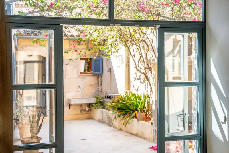 Petra – A Townhouse with Character — photo 2