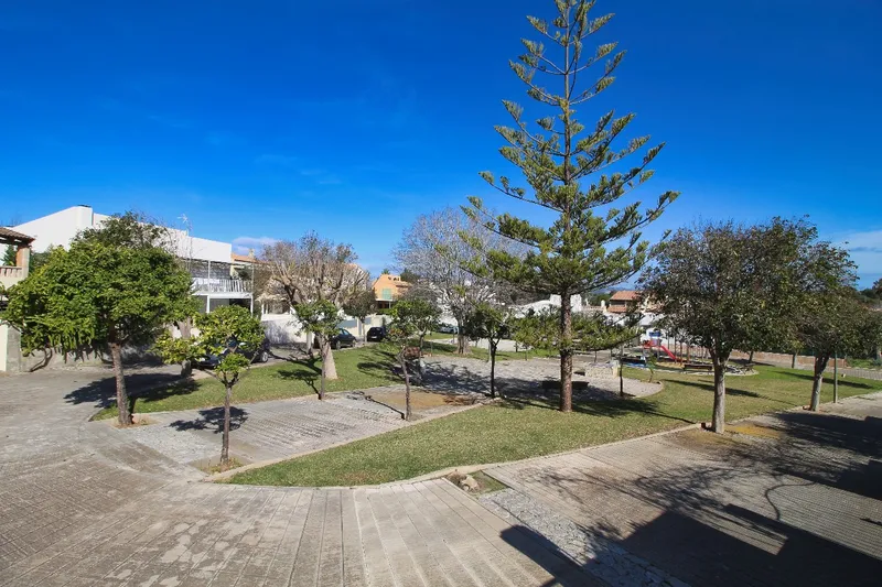 Excellent opportunity in Barcarés, Alcudia, within short walking distance to the sea and a range of local amenities. — photo 5
