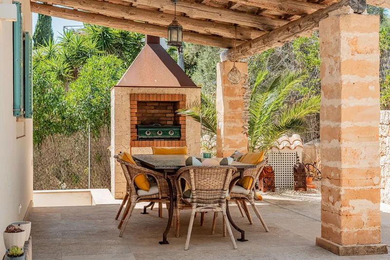Villa in Cala Santanyí with two units and roof terrace — photo 5