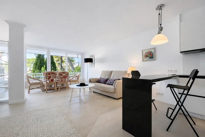 Completely renovated apartment a few steps from the beach in Santa Ponsa Mas — photo 9