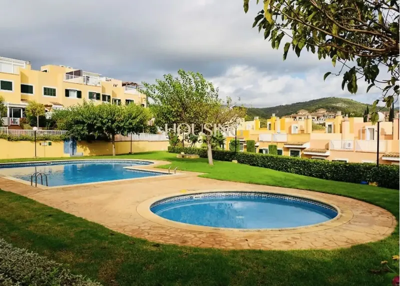 ADOSADO EN RESIDENCIAL CON PISCINAS Y JARDINES EN LA VILETA/SON SERRA — photo 4