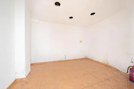 Business Premise - Palma de Mallorca (Nou Llevant), Built Surface 70m² — photo 9