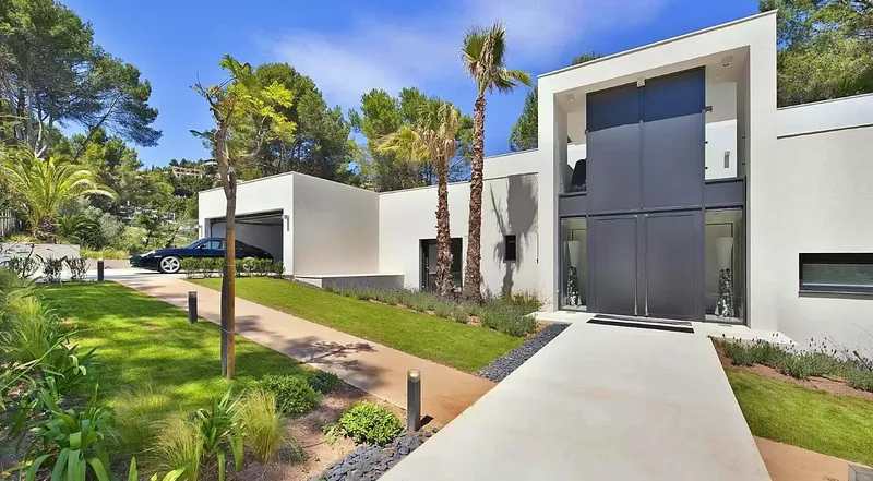 Modern villa directly on the golf course in Son Vida — photo 2