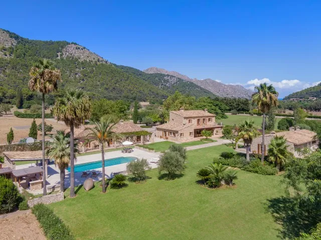 Exceptional country estate with guest houses for sale near Pollensa, Mallorca — photo 1