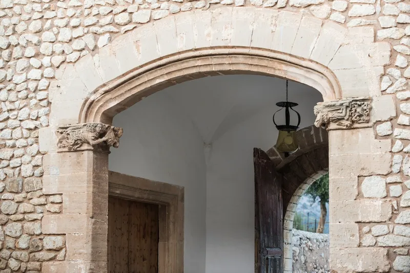 Mansion in Bunyola: Historical country manor from 1602 including vast estate — photo 10