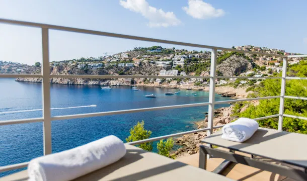 Exploring Elegance in Port d'Andratx: A Dream Villa in First Sea Line — photo 7