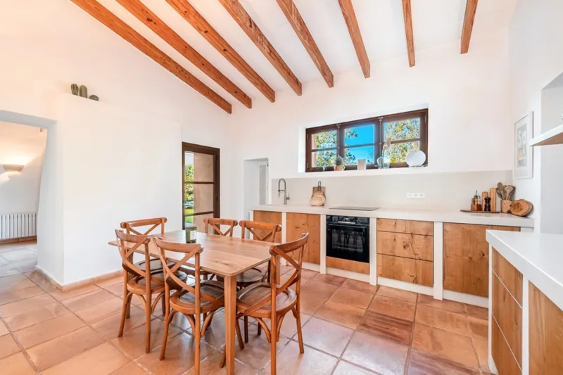 Elegant country finca with pool, guest house & Mediterranean gardens—complete peace — photo 8