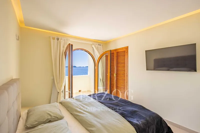 Stunning sea view apartment Cala Fornells — photo 8
