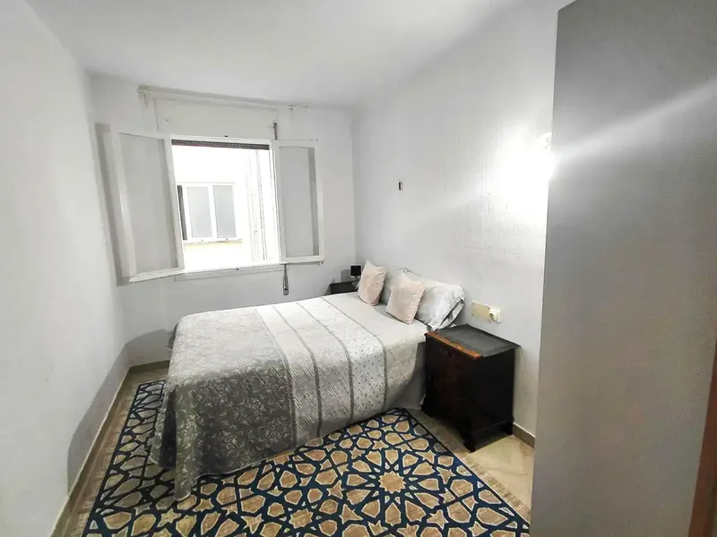 If you are looking for a smart investment or a solution for two families who want to live together but with total independence, this property — photo 9