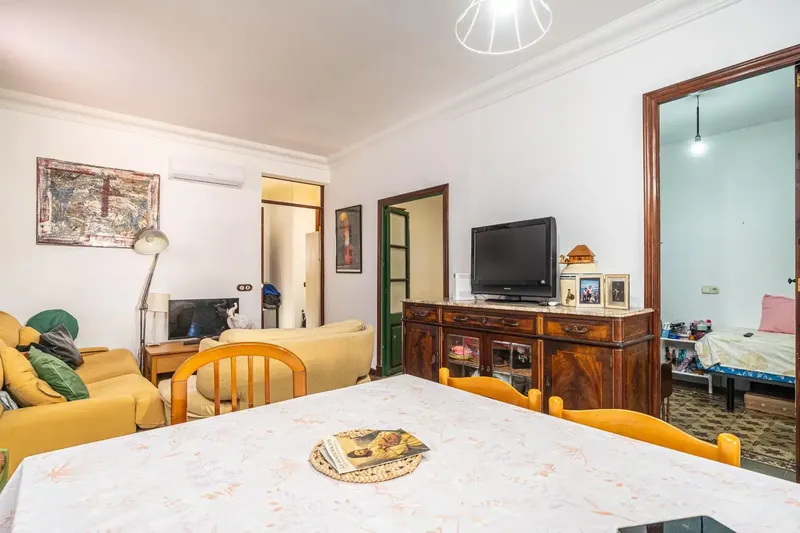 3-bedroom penthouse on Calle Conde de Barcelona — photo 6