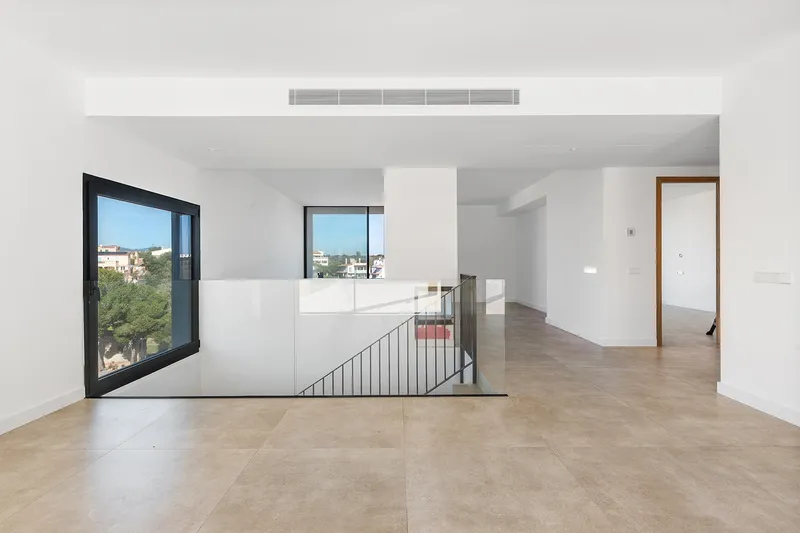 Exclusive new-build villa with pool in the immediate vicinity of the Portopetro harbor — photo 6