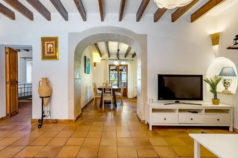 Discover the charm of rural life with this impressive rustic finca for rent, located between the picturesque villages of Santanyí and C — photo 7