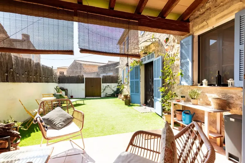 Townhouse with Holiday License for 8 guests and authentic Mallorcan charm in Ariany — photo 4