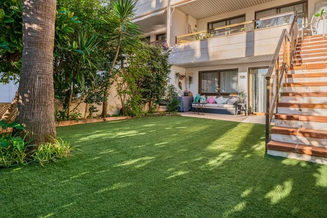 Sea view duplex apartment with private garden for sale in Palma, Mallorca — photo 2