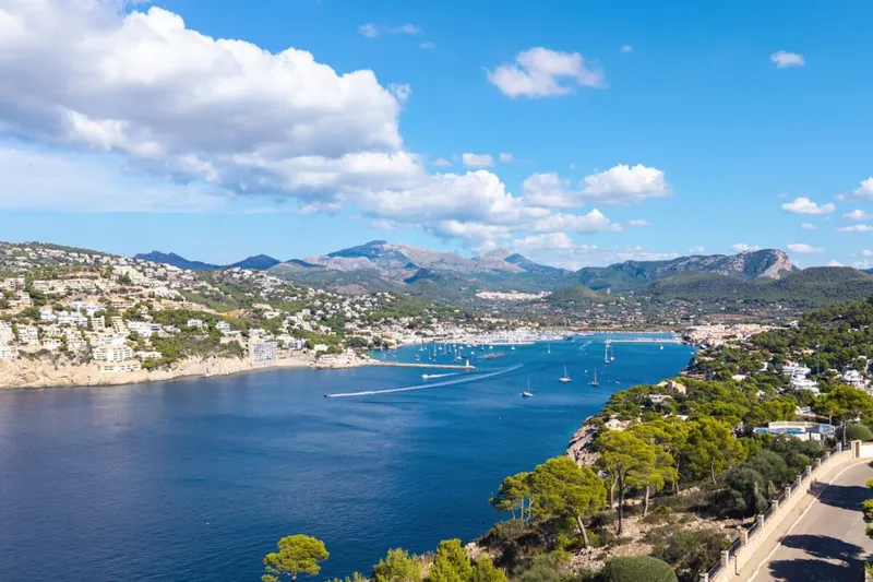 Mediterranean villa with sweeping sea views in Port d’Andratx — photo 10