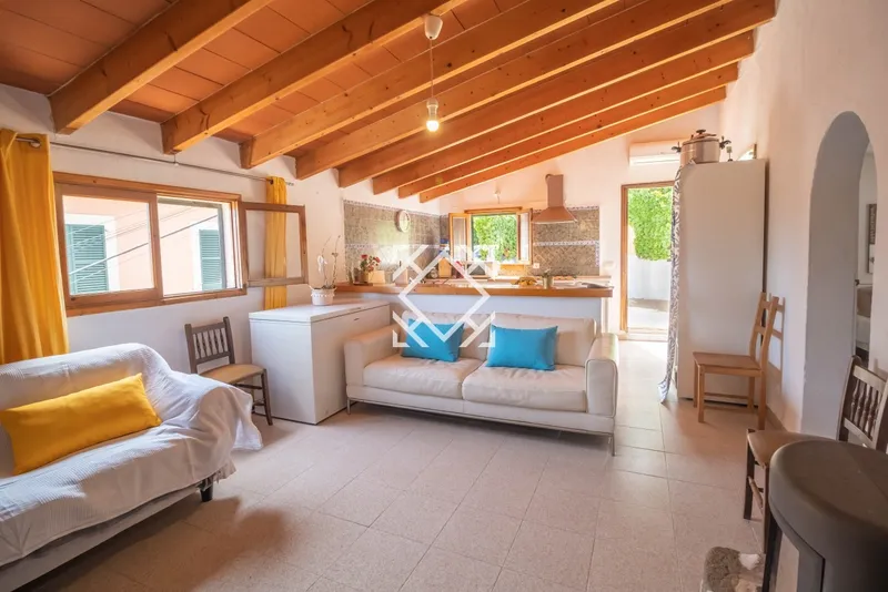 Charming five bedroom village house for sale with stunning views in Pollensa, Mallorca — photo 4